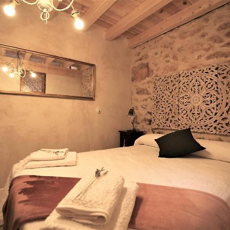 Willa Wabisabi Townhouse Montejo de la Vega de la Serrezuela Zewnętrze zdjęcie