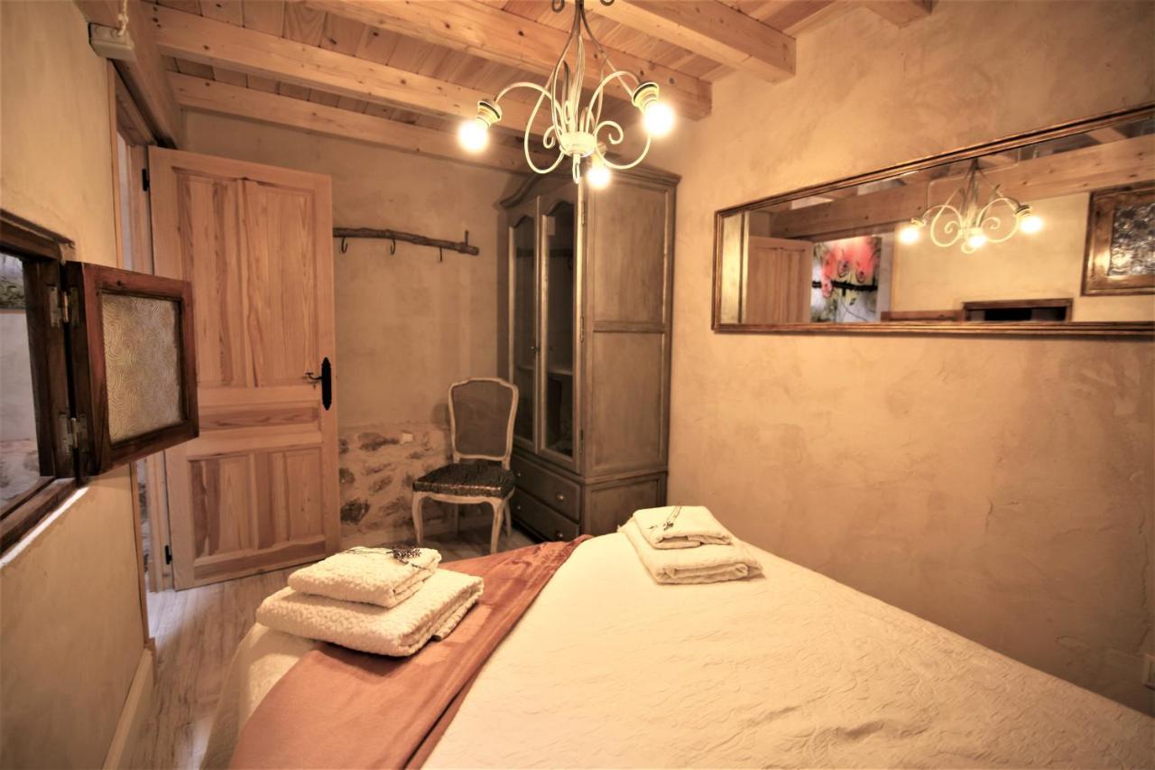 Willa Wabisabi Townhouse Montejo de la Vega de la Serrezuela Zewnętrze zdjęcie