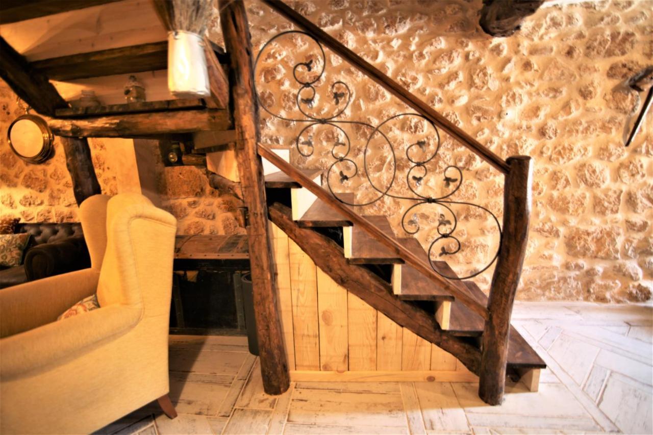 Willa Wabisabi Townhouse Montejo de la Vega de la Serrezuela Zewnętrze zdjęcie