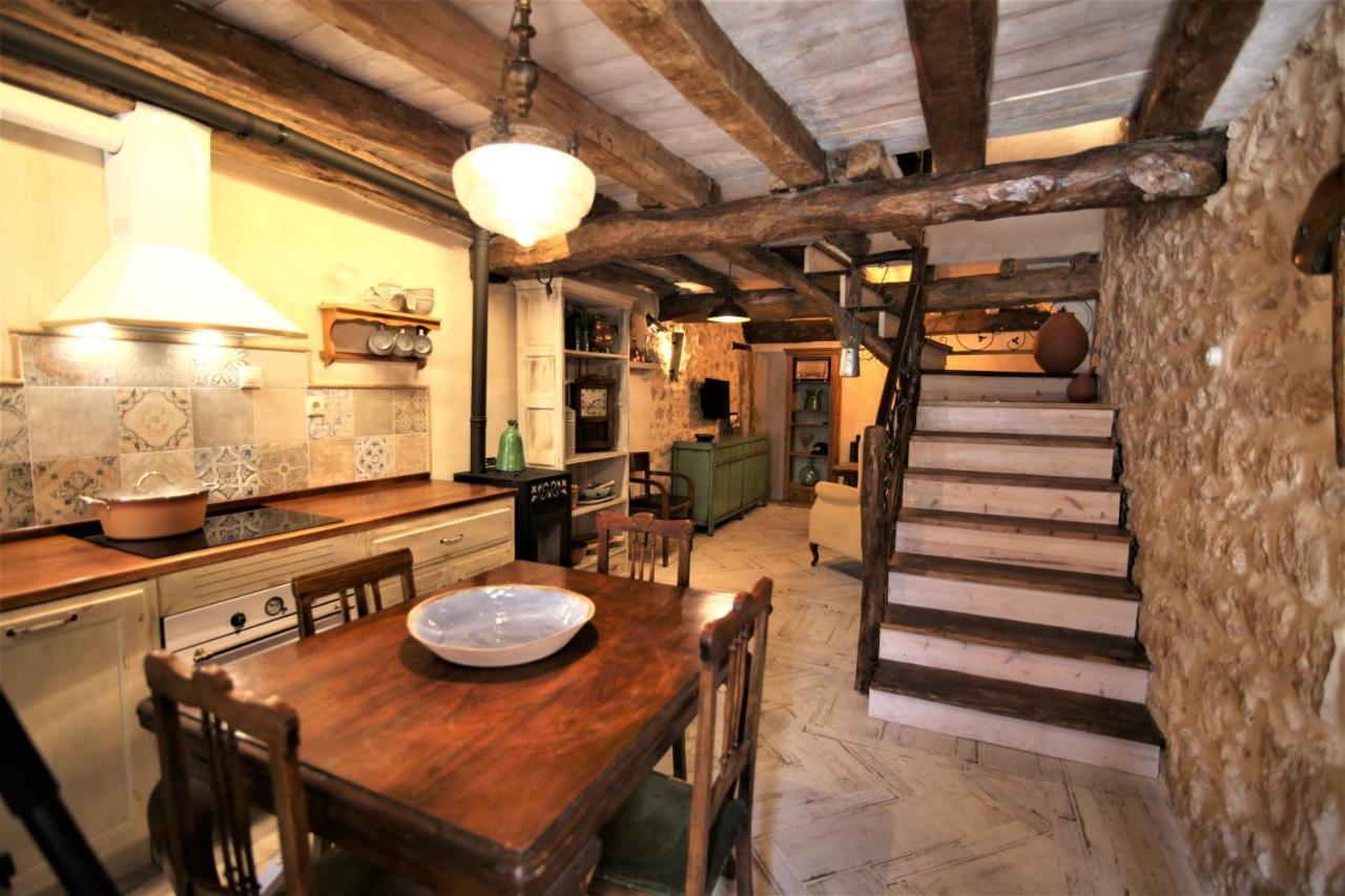 Willa Wabisabi Townhouse Montejo de la Vega de la Serrezuela Zewnętrze zdjęcie